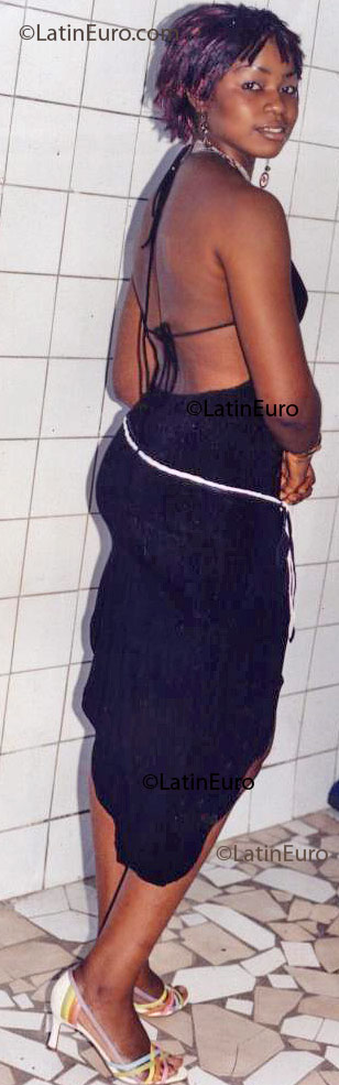 Date this pretty Any Country girl Grace from  A9528