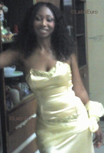 Date this funny Any Country girl Fanta from  A9561