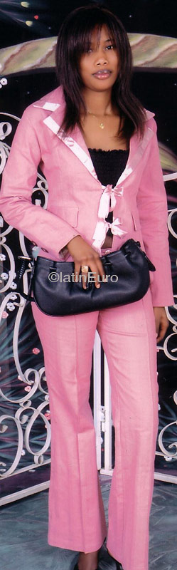 Date this nice looking Any Country girl Maiga from  A9680