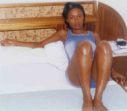 Date this hot Cameroon girl Helena from Kribi A9818