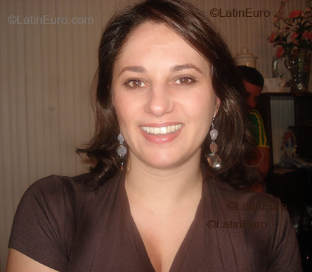 Date this hot Brazil girl Nadja from Balneario Camboriu BR6191
