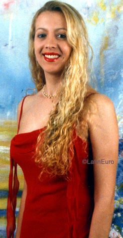 Date this tall Brazil girl Denise from PORTO ALEGRE B8137