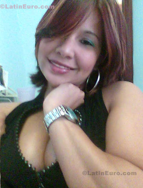 Date this pretty Any Country girl Angela from  N-1069