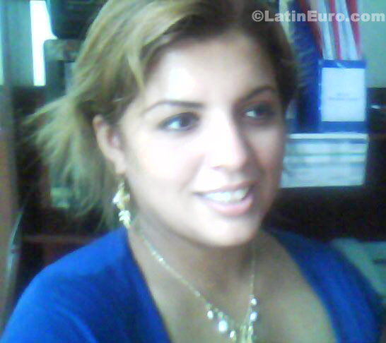 Date this gorgeous Peru girl Evelyn from Lima N-1217