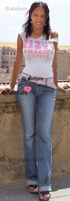 Date this fun Dominican Republic girl Gloria from Barahona N-1458