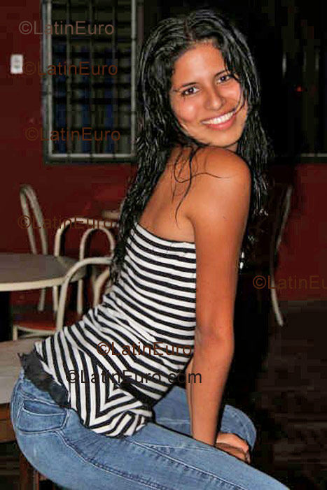 Date this gorgeous Peru girl Leyla from Lima N-285