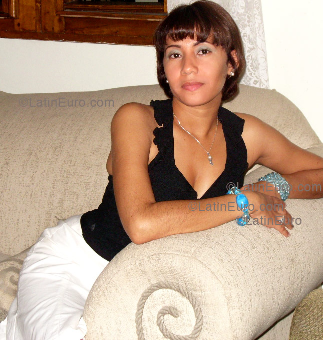 Date this young Any Country girl Crismelly from San Francisco de Macoris N-36