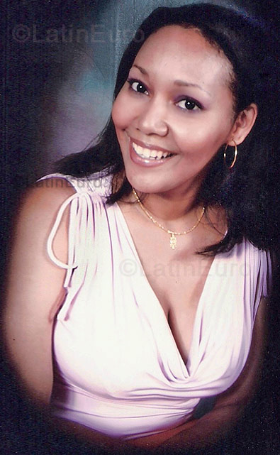 Date this cute Honduras girl Maria from San Pedro Sula N-395
