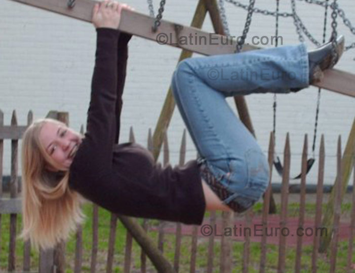 Date this cute Belgium girl Jill from  N-400