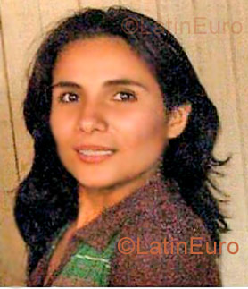 Date this hot Peru girl Samanta from Lima N-441