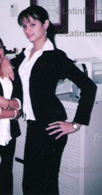 Date this hot Honduras girl Julissa from  N-536