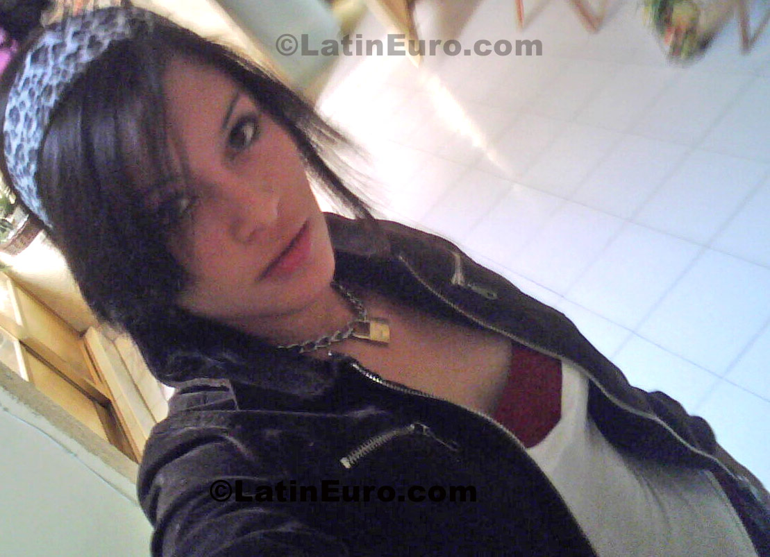 Date this athletic Mexico girl Alejandra from Valle De Santiago N-867