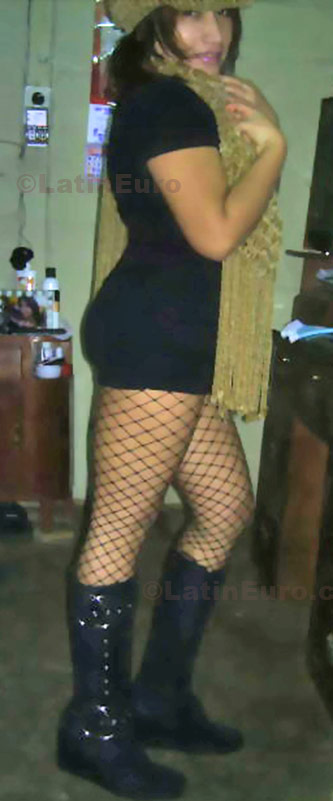 Date this voluptuous Peru girl Jaquelin from Callao N-904