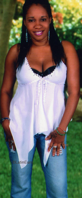 Date this pretty Jamaica girl Michelle from Kingston N1418
