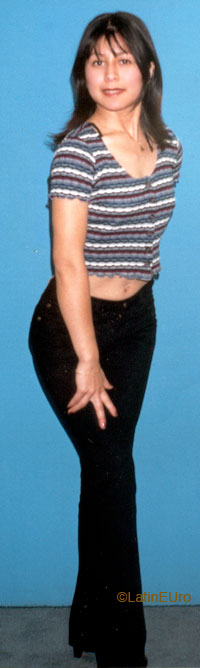 Date this attractive Peru girl Claudia from Lima N1626