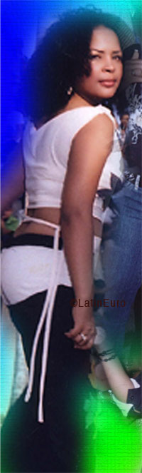 Date this foxy Any Country girl Ruth from  N2070