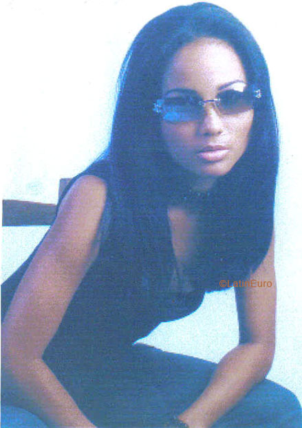 Date this sultry Any Country girl Dinny from  N2374