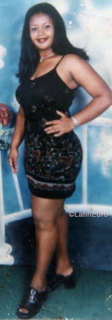 Date this athletic Honduras girl Dunia from  N2388