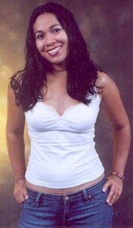 Date this lovely Honduras girl Xiomara from La Ceiba N2399