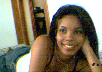 Date this athletic Any Country girl Yohanny from  N2524