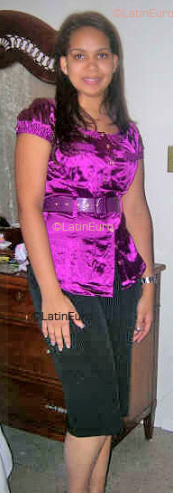 Date this fun Any Country girl Estivalys from  N255