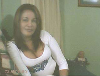 Date this georgeous Any Country girl Maria from  N2606