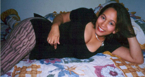 Date this beautiful Any Country girl Aura from  N2646