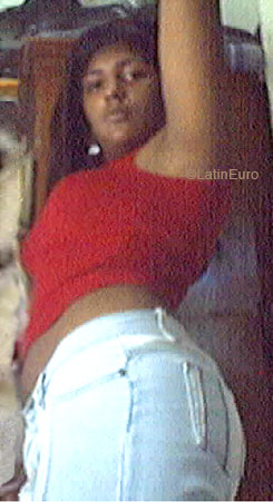 Date this delightful United States girl Santimer from Danbury N3027