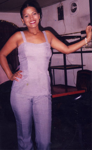 Date this young Panama girl Salome from  N3171