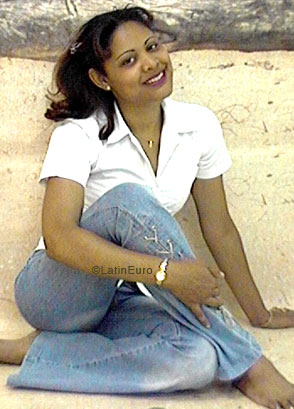 Date this lovely Any Country girl Anny from  N3282