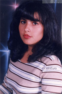 Date this delightful Honduras girl Lellys from Roatan N3338