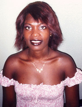 Date this voluptuous France girl Cristiane from  N3464