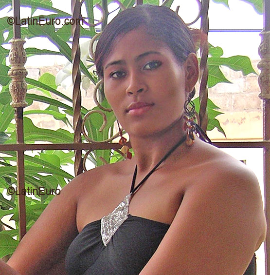 Date this pretty Any Country girl Leonora from  N511