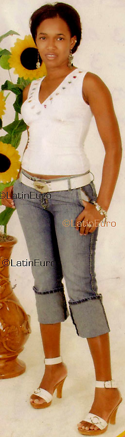 Date this foxy Any Country girl Carolina from  N813