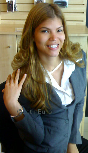 Date this charming Any Country girl Vanessa from  N893