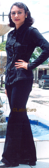 Date this happy Any Country girl Sandra from  N3867