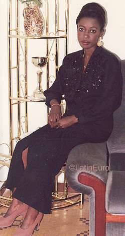 Date this beautiful Any Country girl Ramatoulaye from Dakar N3789