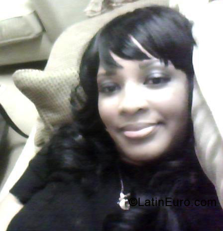 Date this delightful United States girl Coleendt from Newark US140