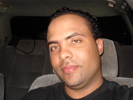 Date this tall Dominican Republic man Luis from Santiago DO796