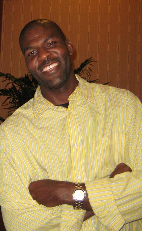 Date this pretty United States man Jonzee from San Diego US16097