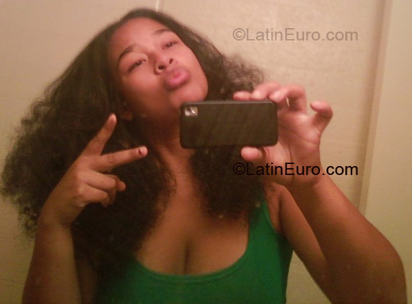 Date this hot United States girl Preety_CARAMEL from Phoenix US4417