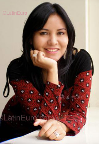 Date this charming Peru girl Tania from Lima PE522