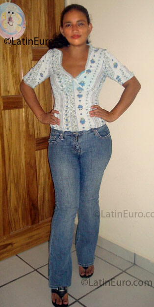 Date this stunning Honduras girl Zenaida from San Pedro Sula HN75