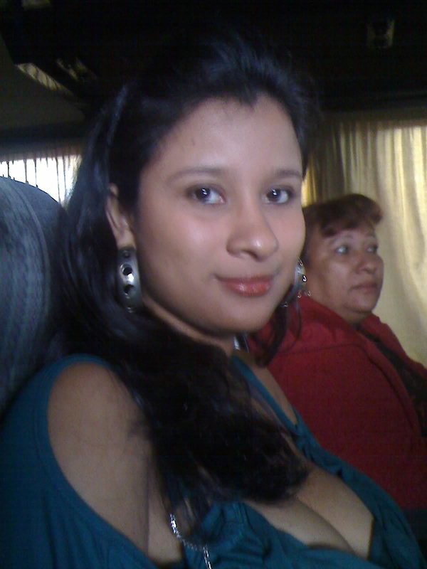 Date this tall Honduras girl Yeny from Olanchito HN268