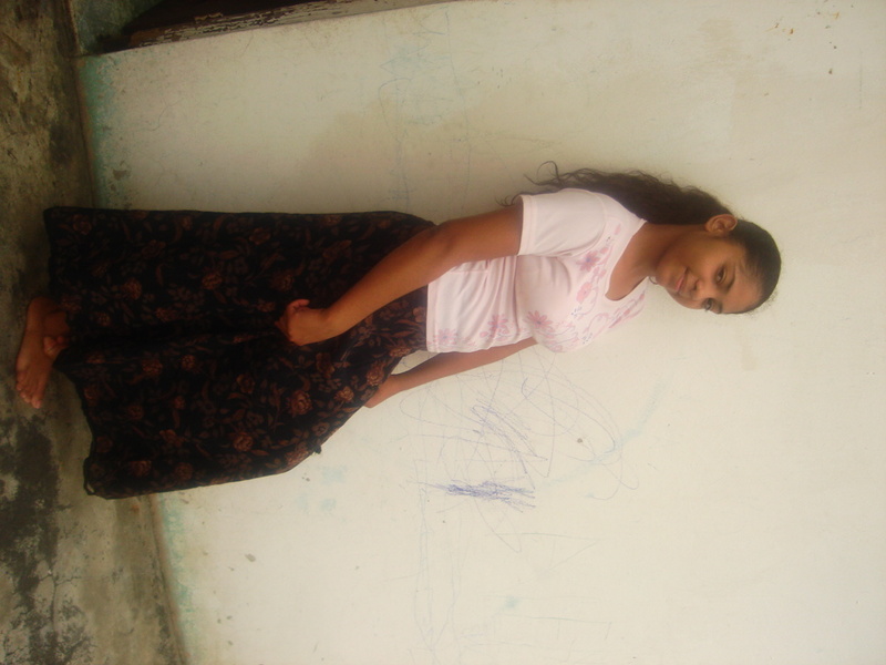 Date this charming Belgium girl Rosaemelindacue from Santodomingo BE44