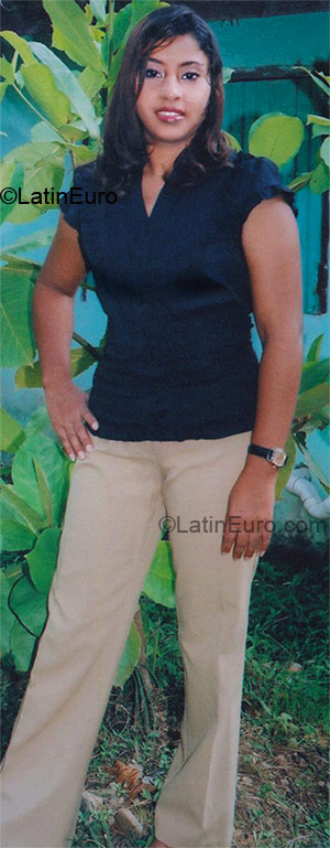Date this exotic Honduras girl Elizabeth from Puerto Cortes HN181