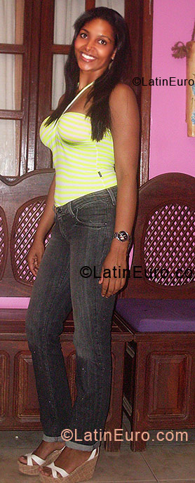 Date this good-looking Brazil girl Daniela from Imperatriz BR6097