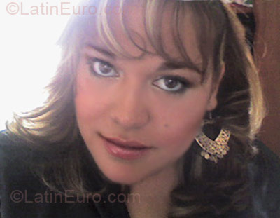 Date this charming Mexico girl Cony from Guadalajara MX188