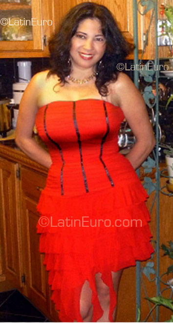 Date this athletic Peru girl Katiuska from Bagua PE320