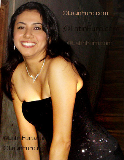 Date this beautiful Ecuador girl Jasmin from Manabi EC23